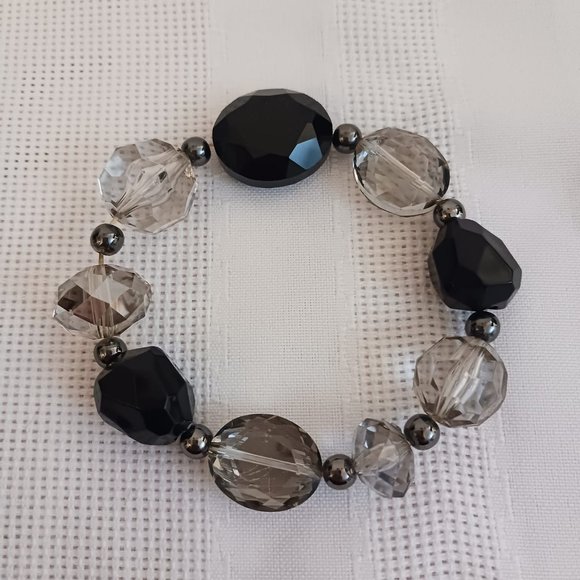 4pc Necklace, Bracelets and Earrings Set - Picture 7 of 10